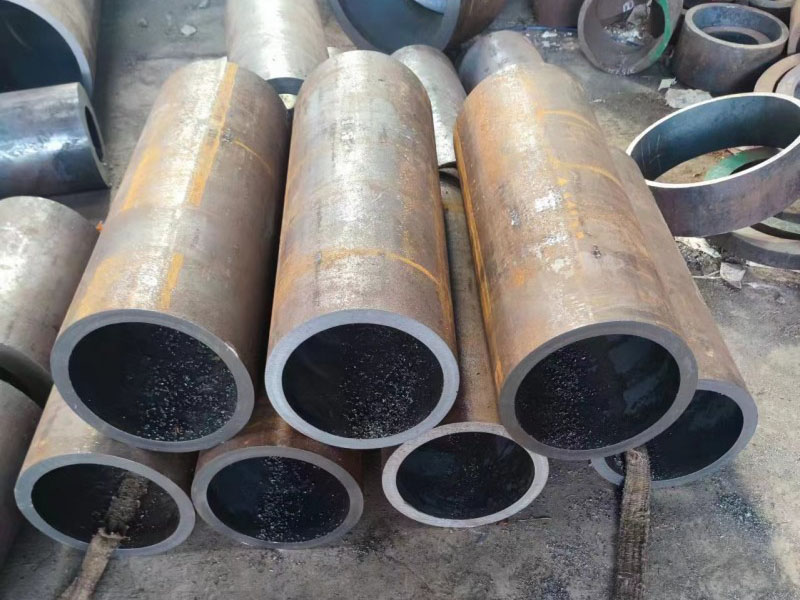 田家庵12Cr1MovG无缝钢管切割